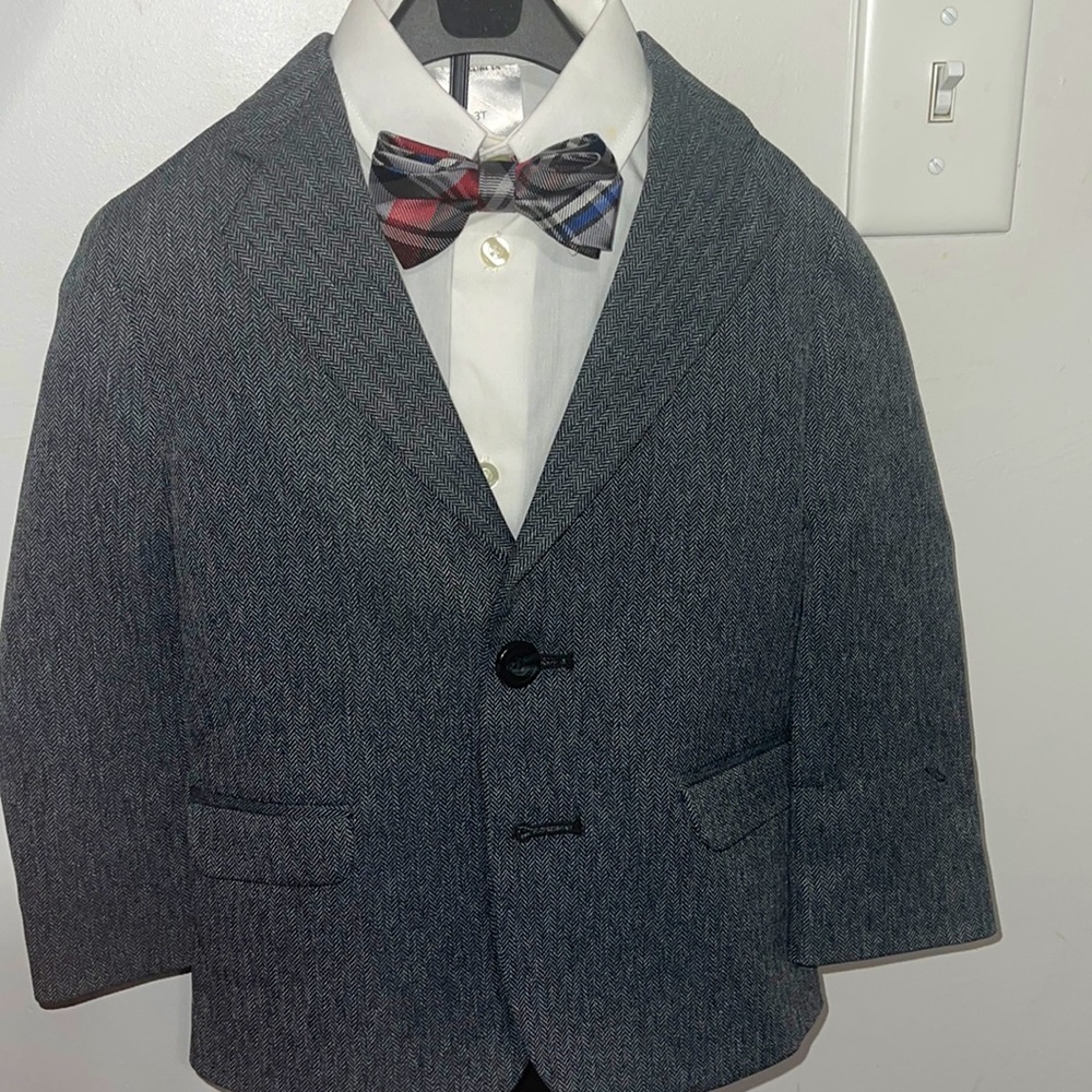 NEW 3T Fromal wedding 4-piece Toddler boy suit